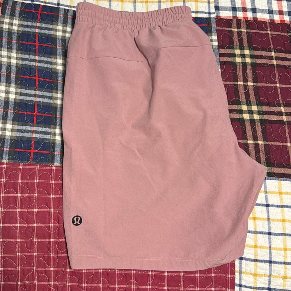 Lululemon men’s XL swimsuit